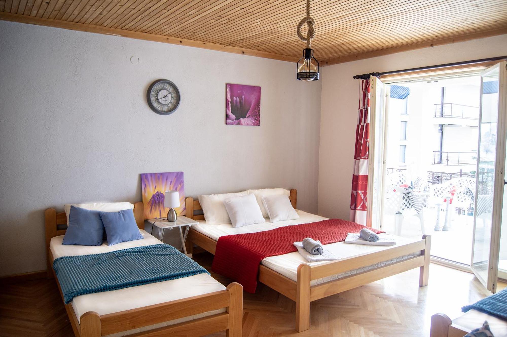 Villa Lakeview Paradise Pestani Bagian luar foto