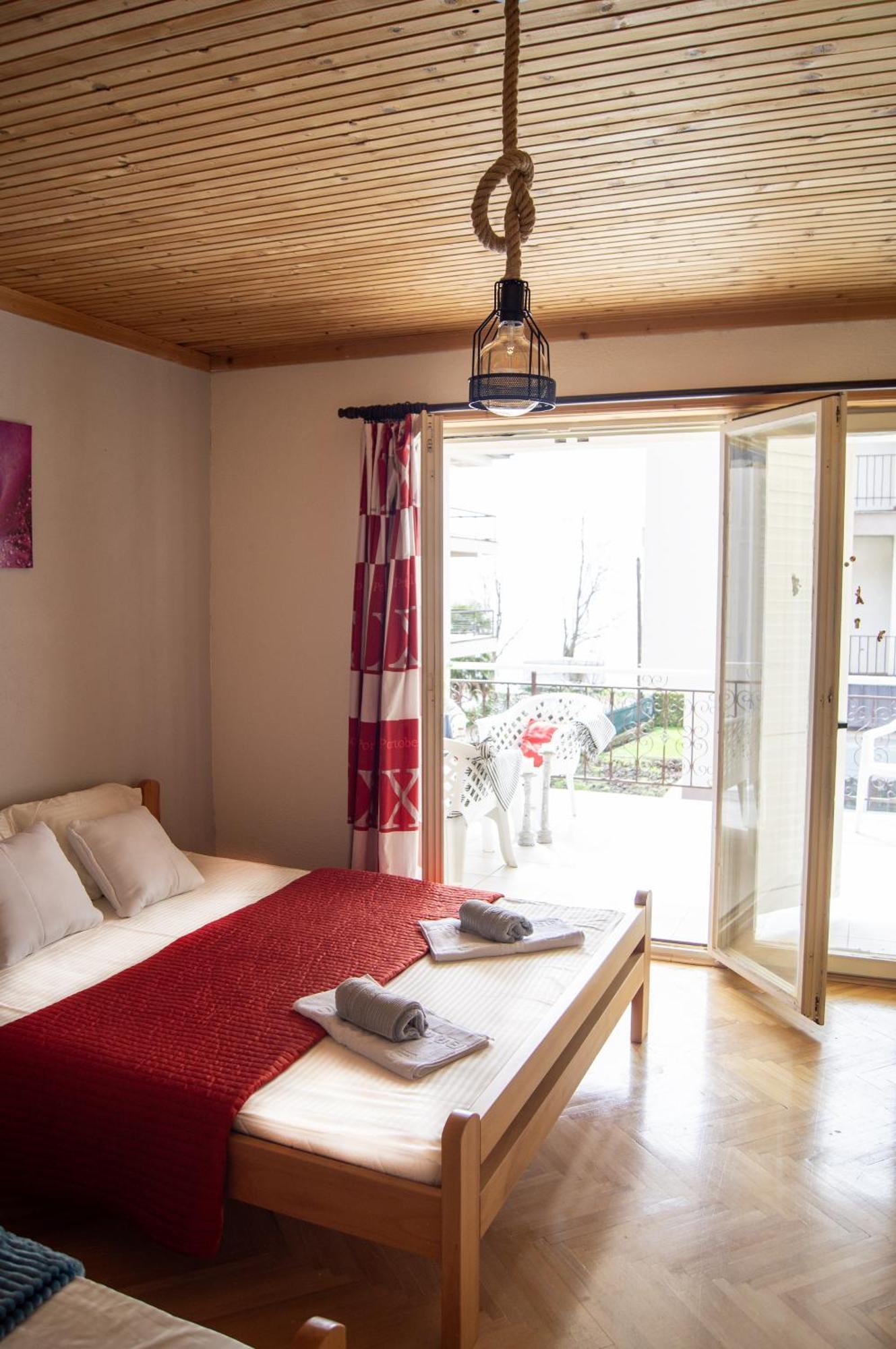 Villa Lakeview Paradise Pestani Bagian luar foto