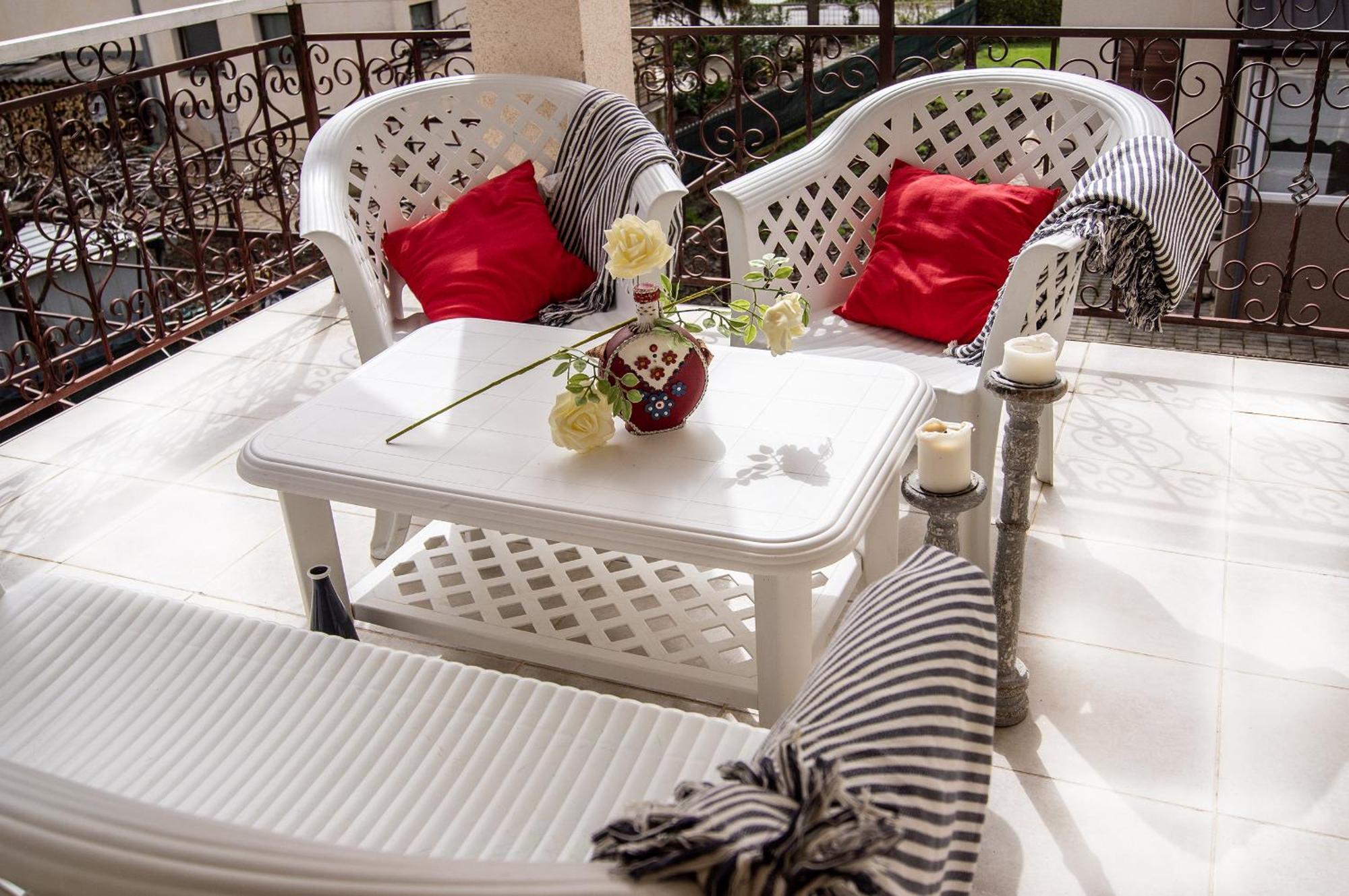 Villa Lakeview Paradise Pestani Bagian luar foto