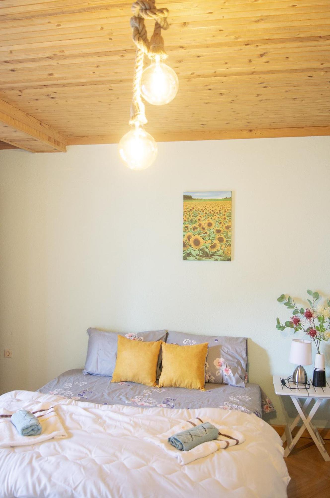 Villa Lakeview Paradise Pestani Bagian luar foto