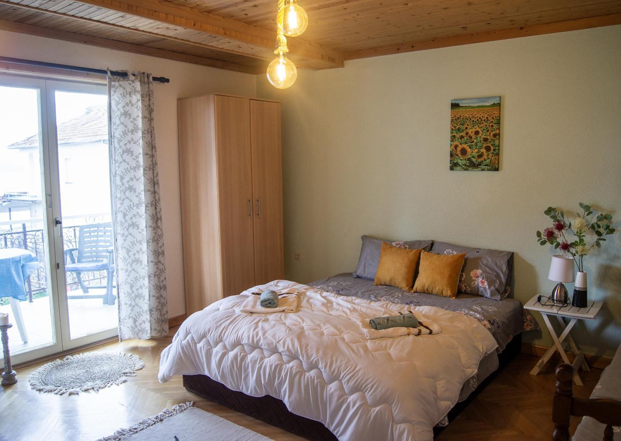 Villa Lakeview Paradise Pestani Bagian luar foto